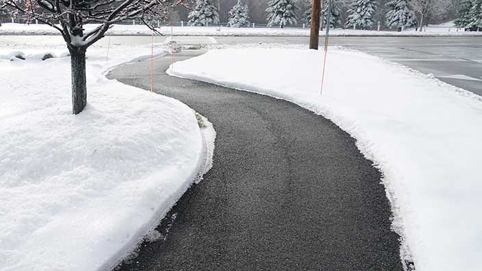 winter - ice melting: sidewalks - OxyChem calcium chloride